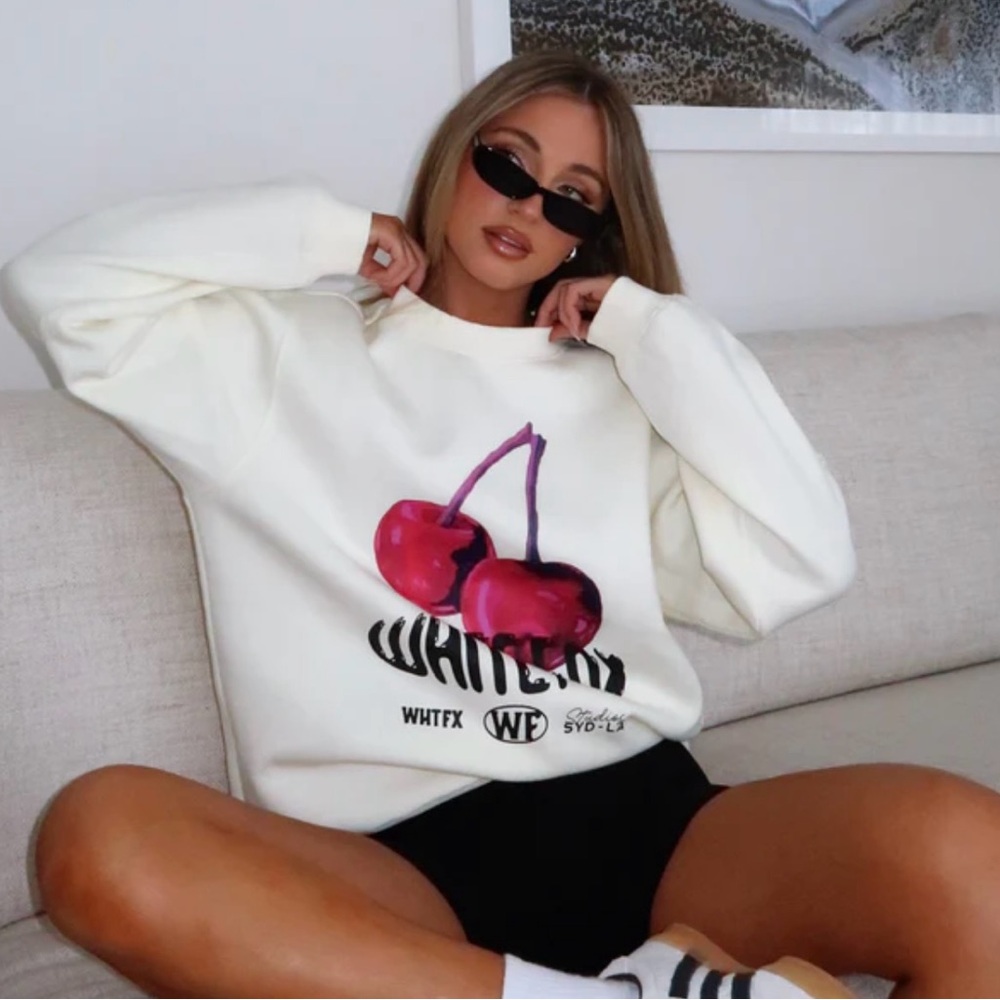 White Fox Oversized Sweatshirt